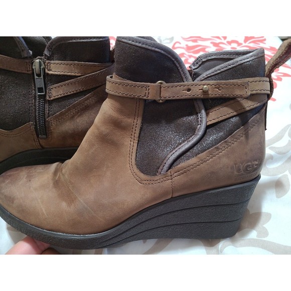 UGG Boots Womens 8 Meredith Lodge Wedge Booties Brown Leather Zip 1008017 - Picture 5 of 13